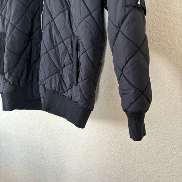 Kids puffer jacket Size 16/18 - Picture 5 of 7